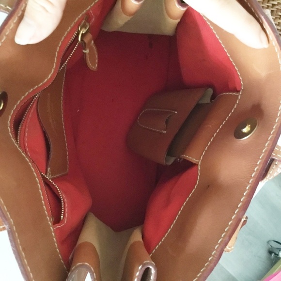 Dooney & Bourke Alto Italy Tassel Tote Satchel Purse Bag - Picture 5 of 7